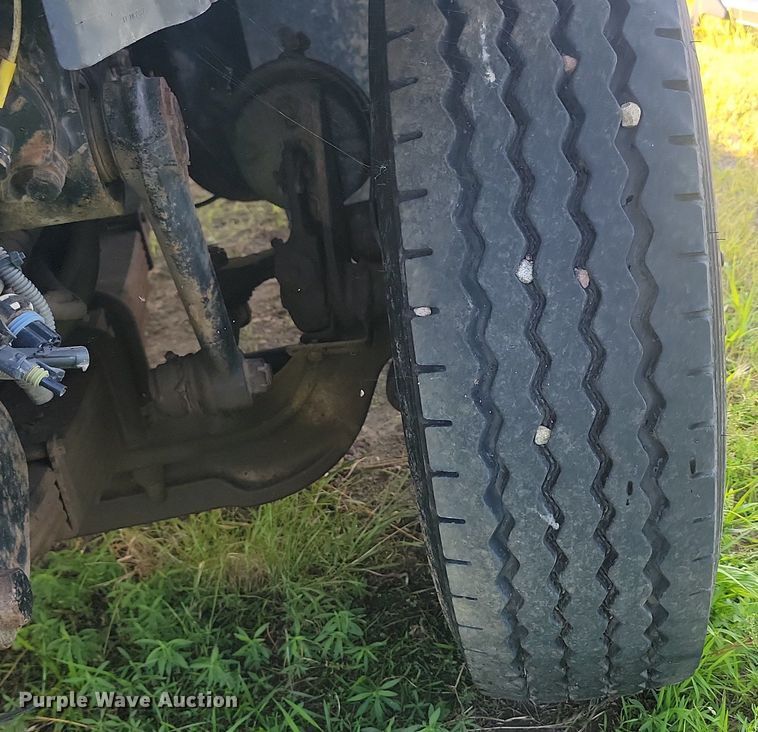 image for item OD9584 2005 International  7400 6x4 dump truck