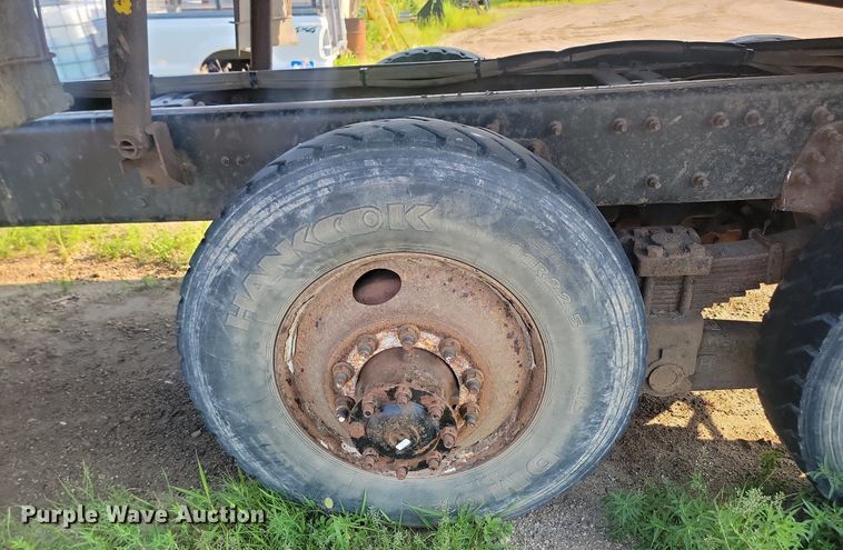 image for item OD9584 2005 International  7400 6x4 dump truck