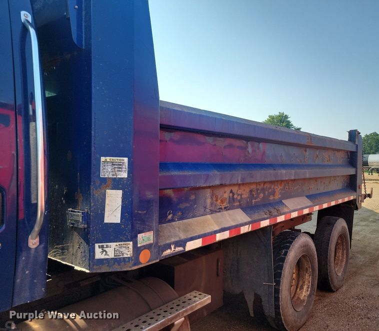 image for item OD9585 2004 Sterling LT7500 dump truck