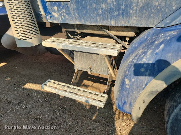 image for item OD9585 2004 Sterling LT7500 dump truck