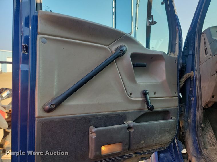 image for item OD9585 2004 Sterling LT7500 dump truck