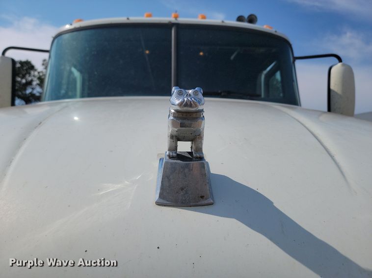 image for item OD9601 2012 Mack CXU613 semi truck