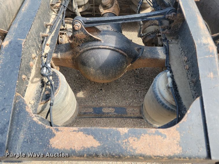 image for item OD9601 2012 Mack CXU613 semi truck