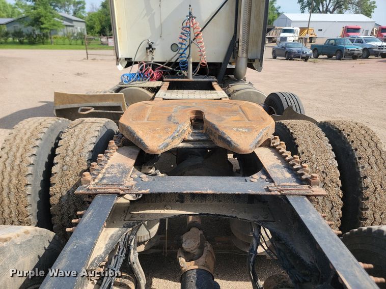 image for item OD9601 2012 Mack CXU613 semi truck