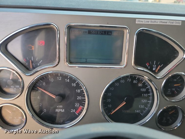 image for item OD9601 2012 Mack CXU613 semi truck