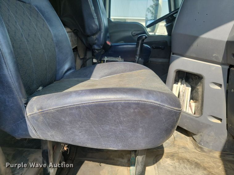 image for item OD9601 2012 Mack CXU613 semi truck