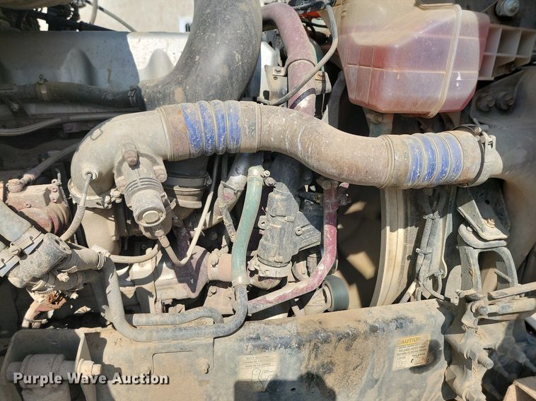 image for item OD9601 2012 Mack CXU613 semi truck