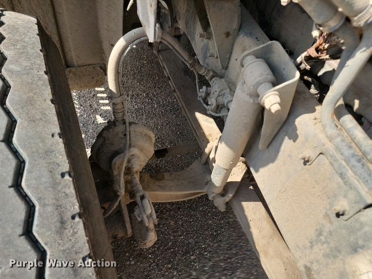 image for item OD9601 2012 Mack CXU613 semi truck