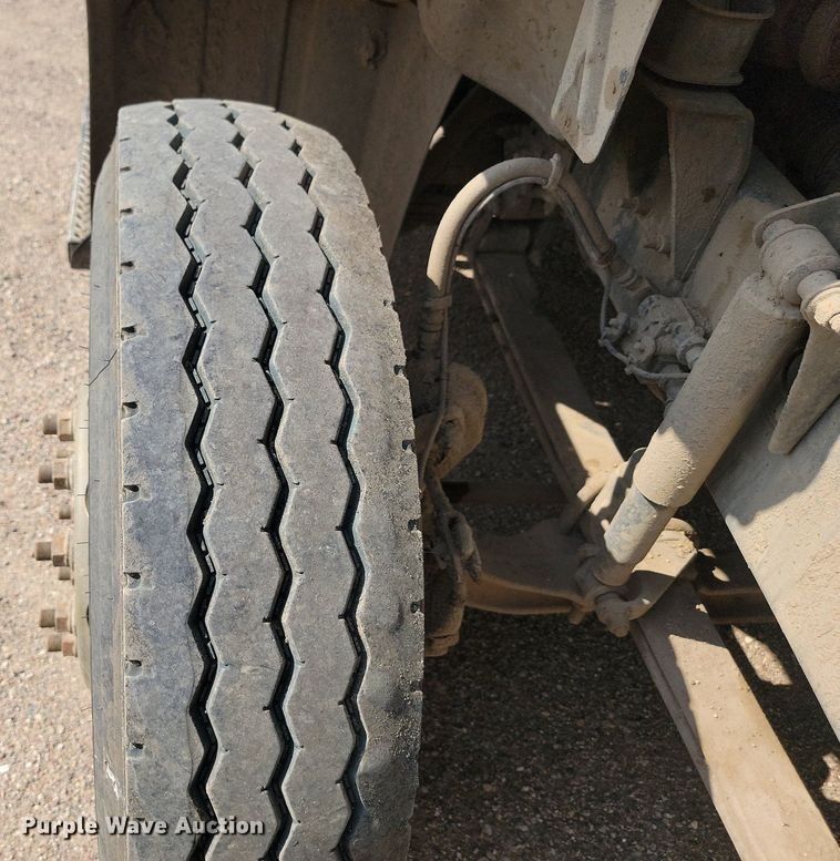 image for item OD9601 2012 Mack CXU613 semi truck