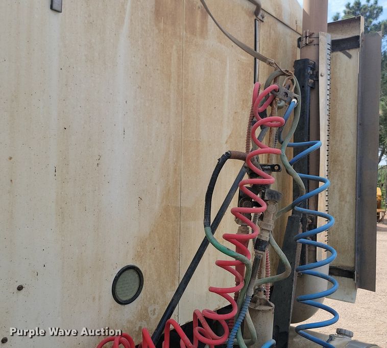 image for item OD9602 2012 Mack CXU613 semi truck