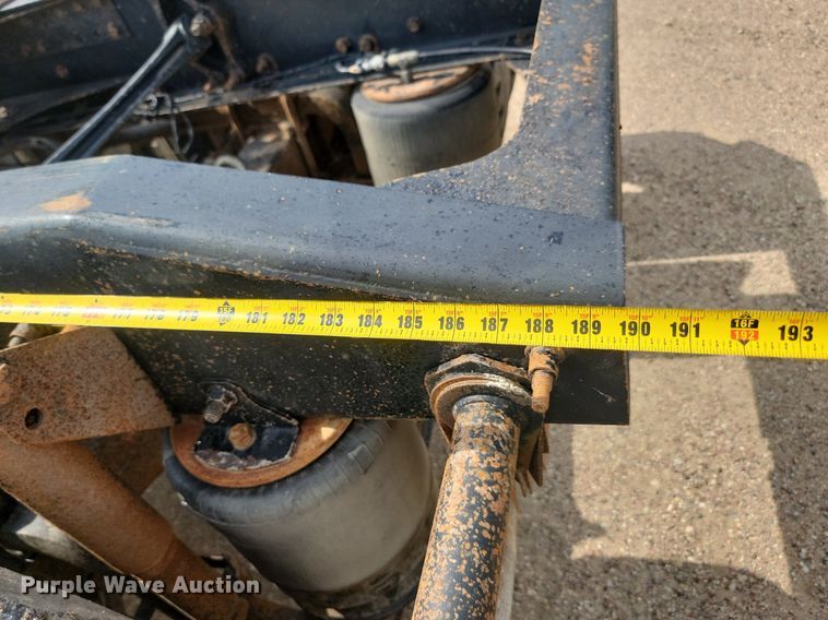 image for item OD9602 2012 Mack CXU613 semi truck