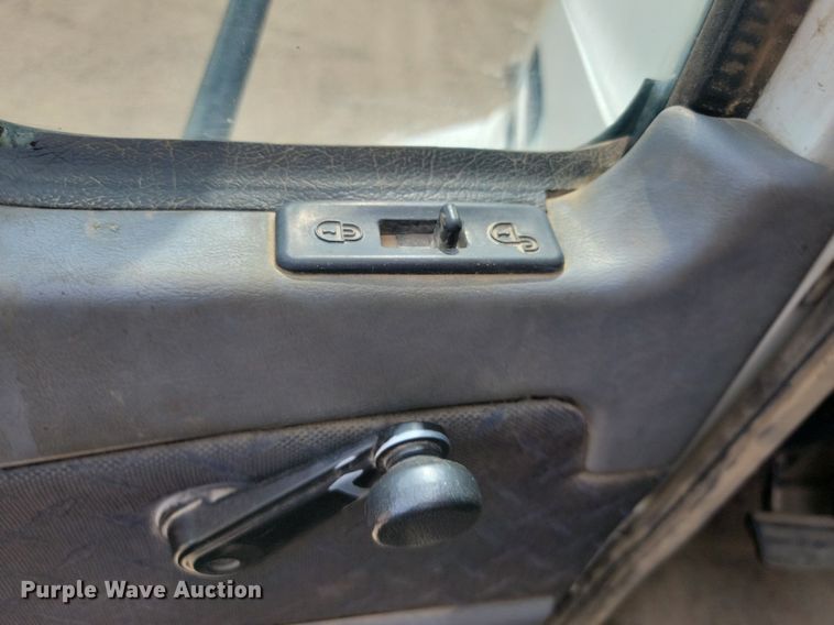 image for item OD9602 2012 Mack CXU613 semi truck