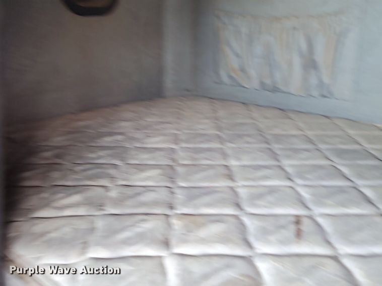 image for item OD9602 2012 Mack CXU613 semi truck