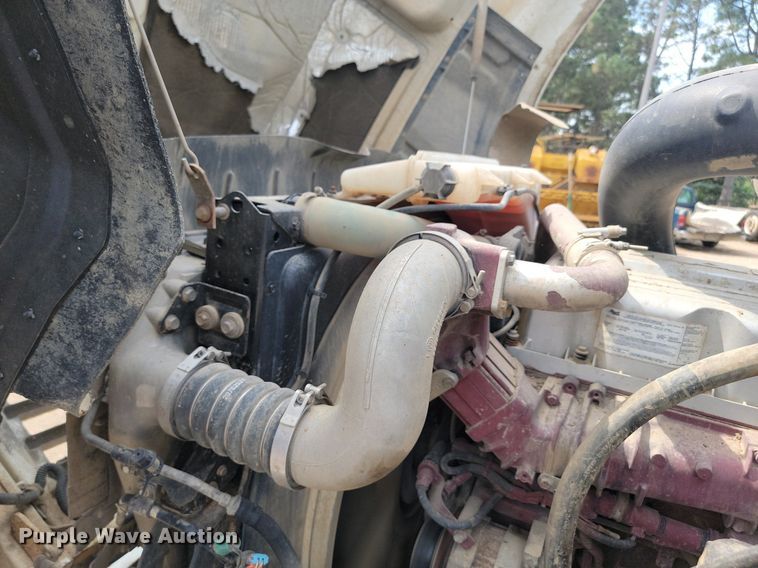 image for item OD9602 2012 Mack CXU613 semi truck