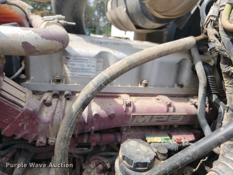 image for item OD9602 2012 Mack CXU613 semi truck