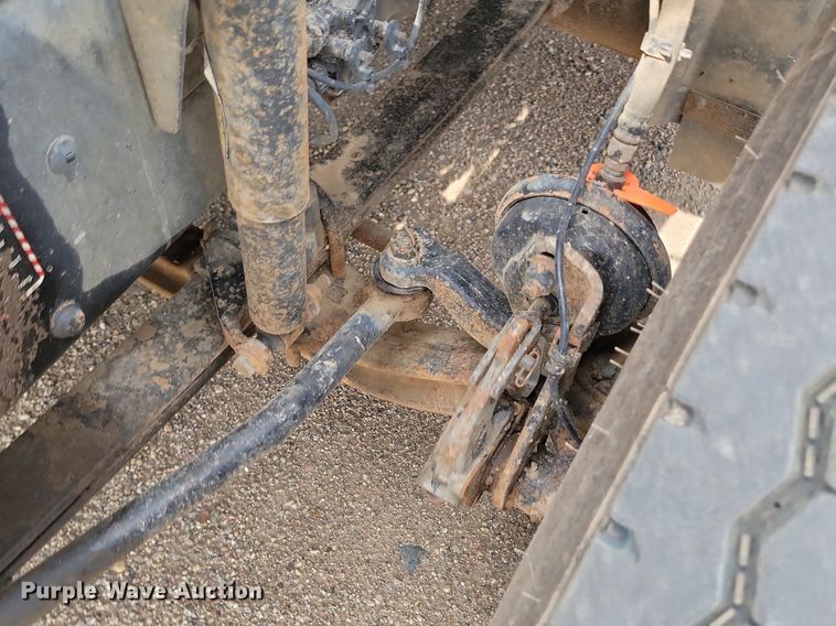 image for item OD9602 2012 Mack CXU613 semi truck