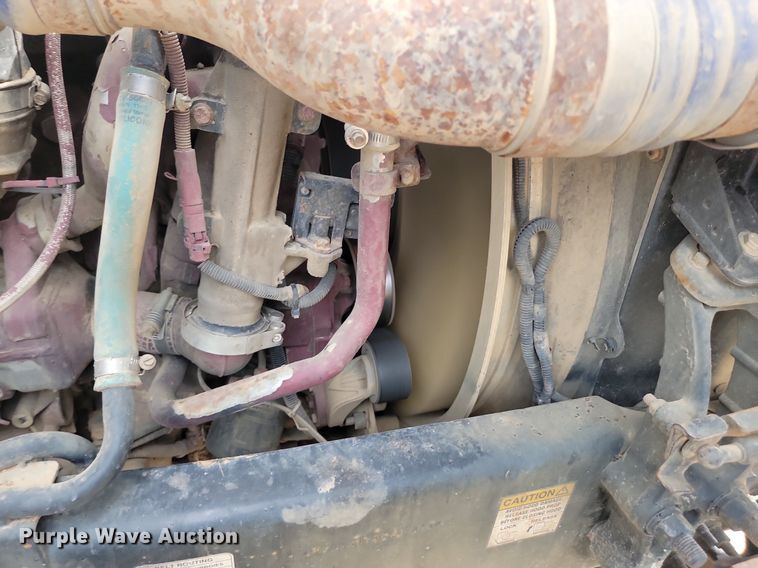 image for item OD9602 2012 Mack CXU613 semi truck