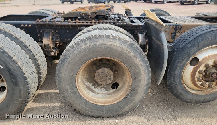 image for item OD9602 2012 Mack CXU613 semi truck