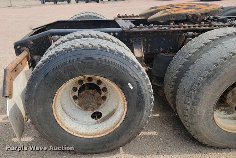 image for item OD9602 2012 Mack CXU613 semi truck