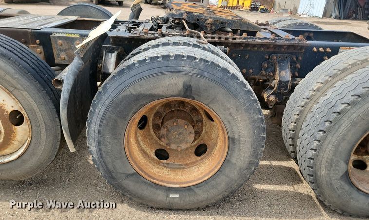 image for item OD9602 2012 Mack CXU613 semi truck