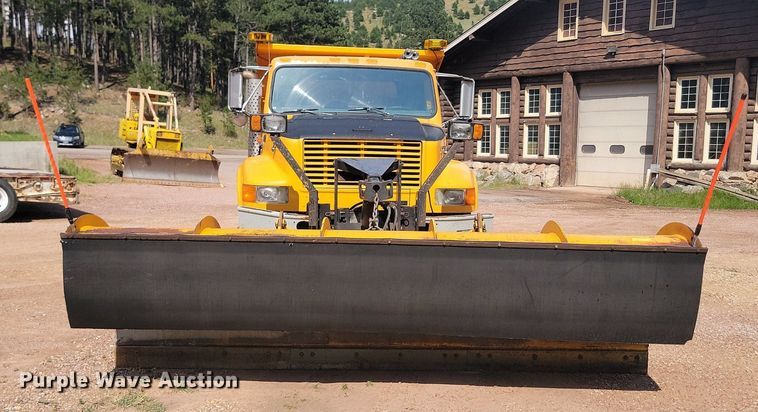 image for item OD9610 1995 International  4700  dump truck