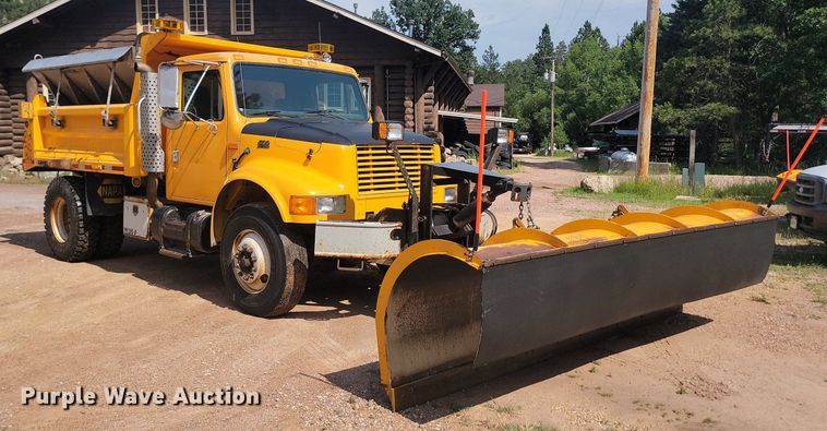 image for item OD9610 1995 International  4700  dump truck