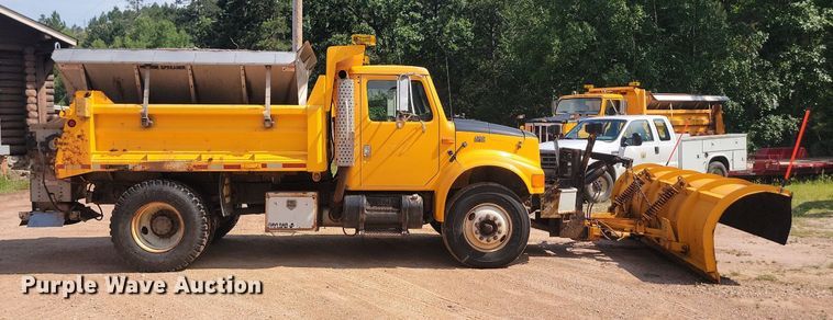 image for item OD9610 1995 International  4700  dump truck