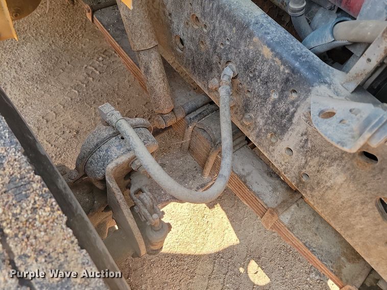 image for item OD9610 1995 International  4700  dump truck