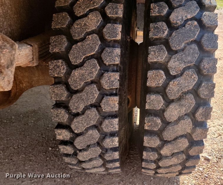 image for item OD9610 1995 International  4700  dump truck