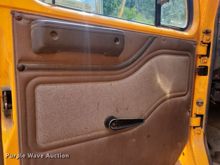 image for item OD9611 1998 International 2554 6x4 dump truck