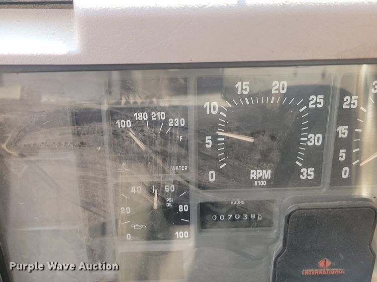 image for item OD9611 1998 International 2554 6x4 dump truck