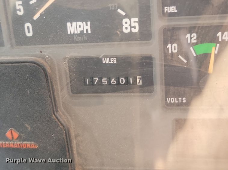 image for item OD9611 1998 International 2554 6x4 dump truck