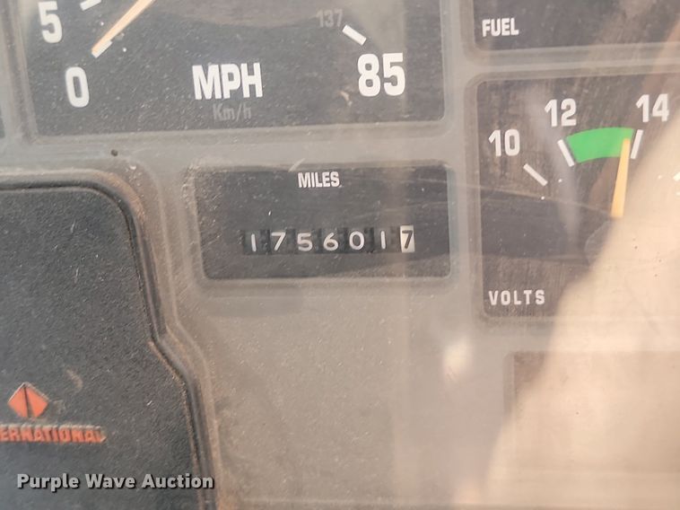 image for item OD9611 1998 International 2554 6x4 dump truck