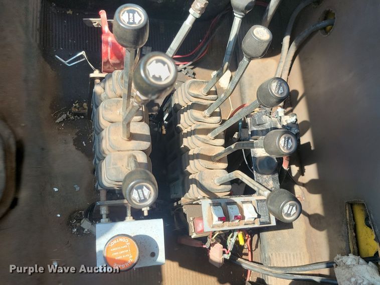 image for item OD9611 1998 International 2554 6x4 dump truck