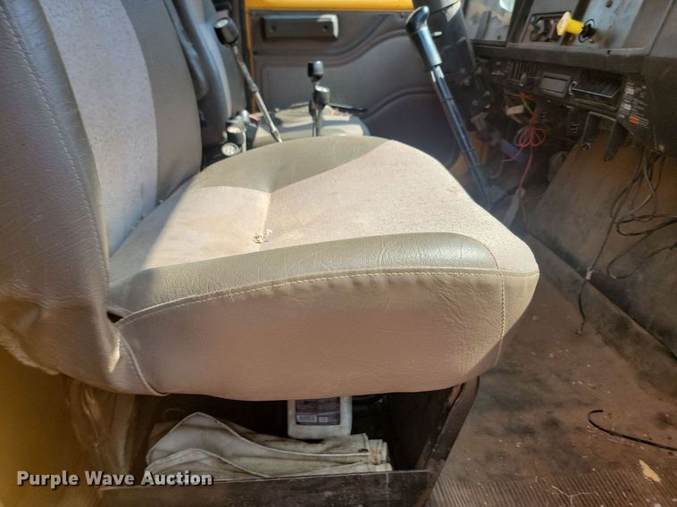 image for item OD9611 1998 International 2554 6x4 dump truck