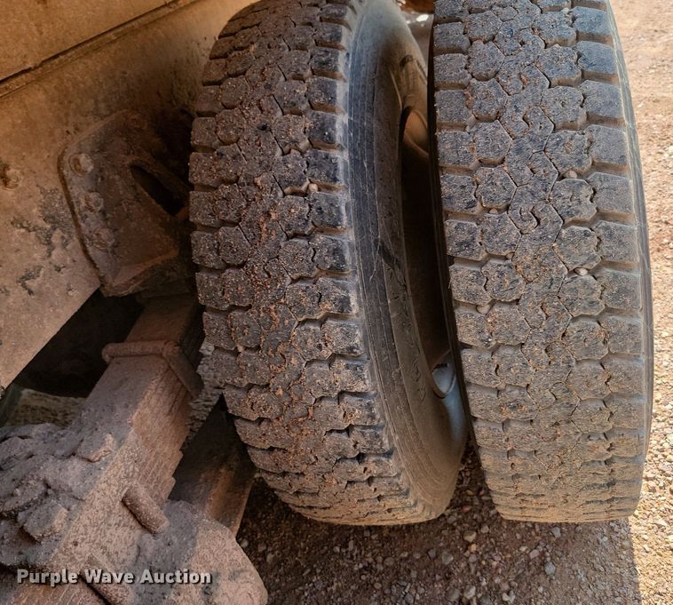 image for item OD9611 1998 International 2554 6x4 dump truck