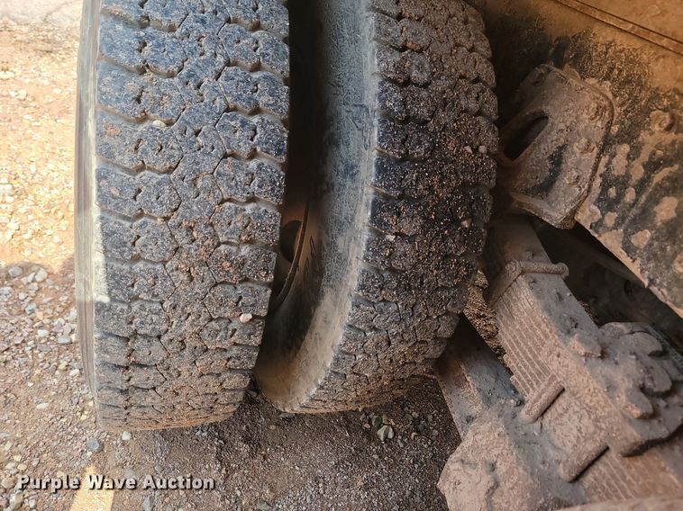 image for item OD9611 1998 International 2554 6x4 dump truck