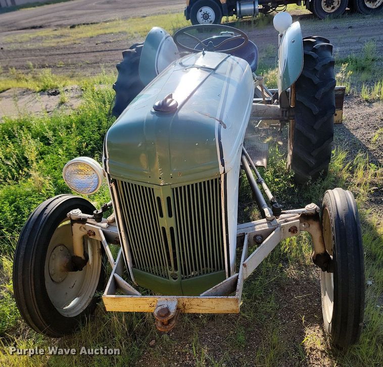 image for item OD9615 Ford  tractor