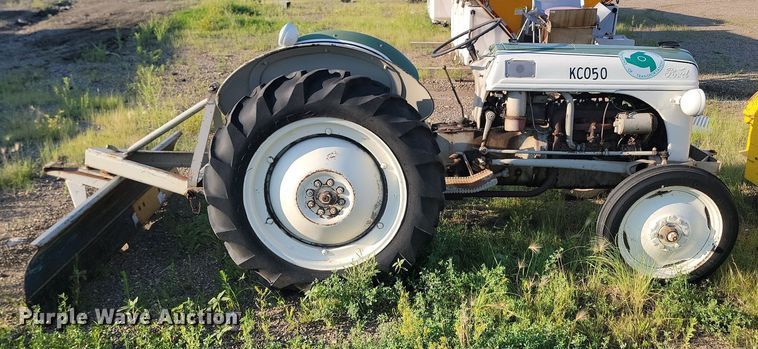 image for item OD9615 Ford  tractor