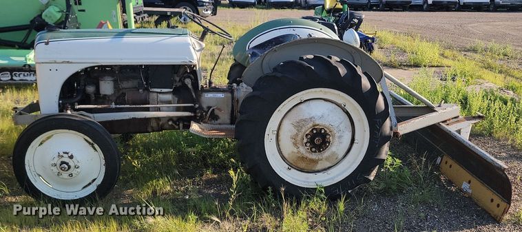image for item OD9615 Ford  tractor