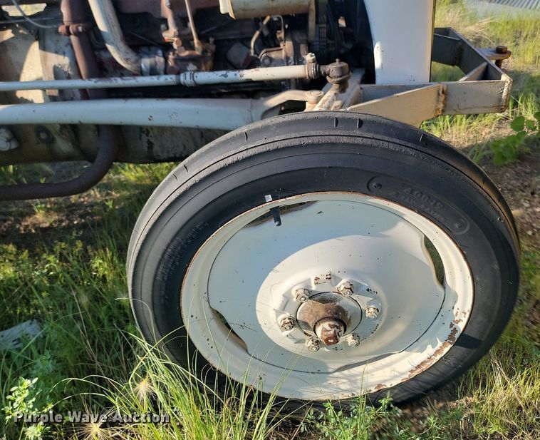 image for item OD9615 Ford  tractor