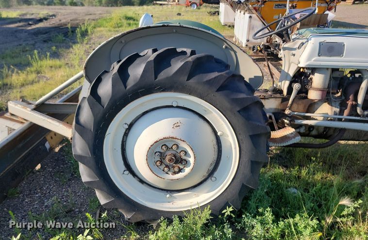 image for item OD9615 Ford  tractor