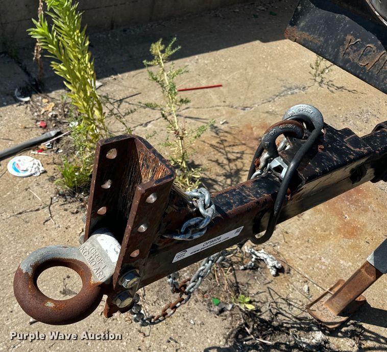 image for item OF9808 2008 Vermeer BC1500 wood chipper