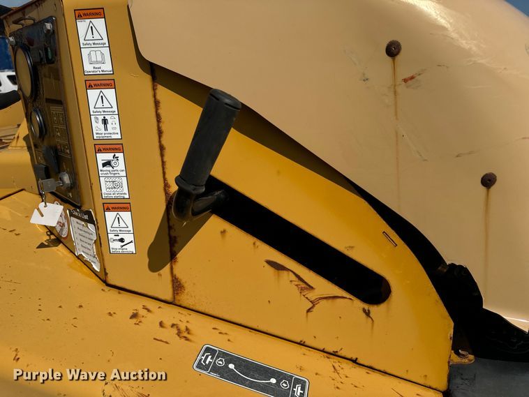 image for item OF9808 2008 Vermeer BC1500 wood chipper