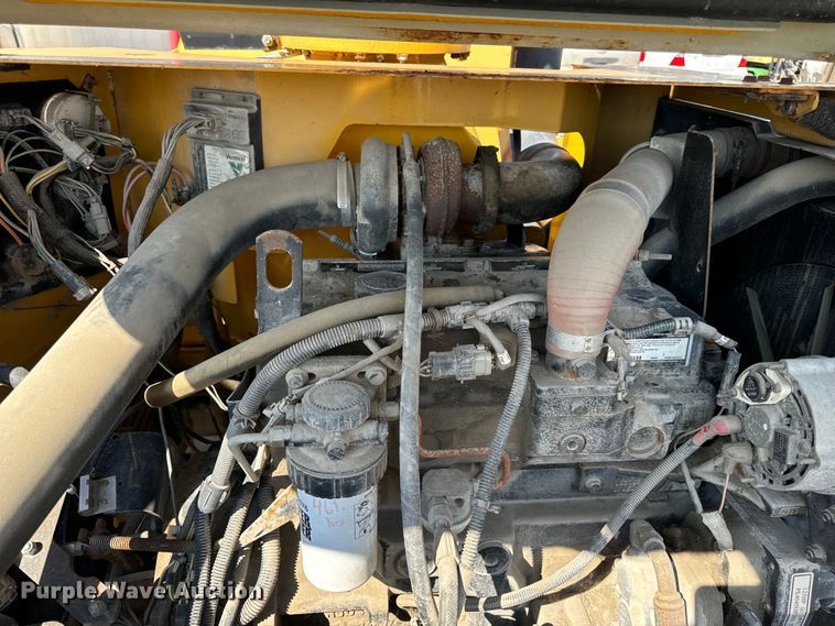 image for item OF9808 2008 Vermeer BC1500 wood chipper