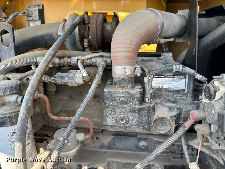 image for item OF9808 2008 Vermeer BC1500 wood chipper