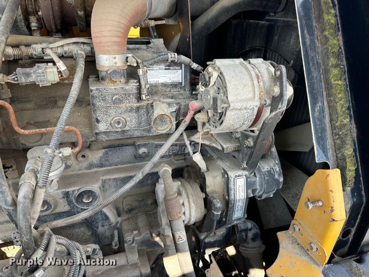 image for item OF9808 2008 Vermeer BC1500 wood chipper