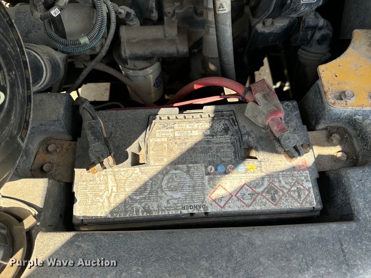 image for item OF9808 2008 Vermeer BC1500 wood chipper