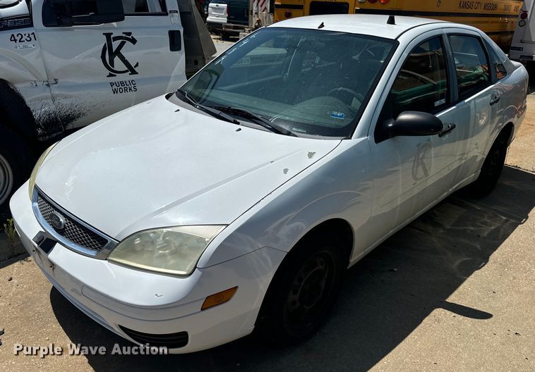 image for item OF9813 2007 Ford Focus SE 