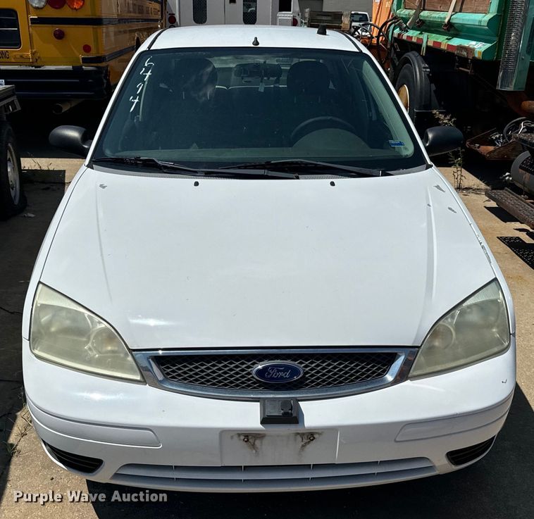 image for item OF9813 2007 Ford Focus SE 